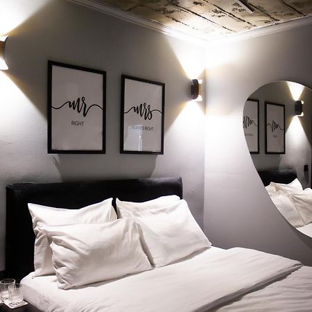 The Bubbles - Jacuzzi Hotel Tiranë Ngoại thất bức ảnh