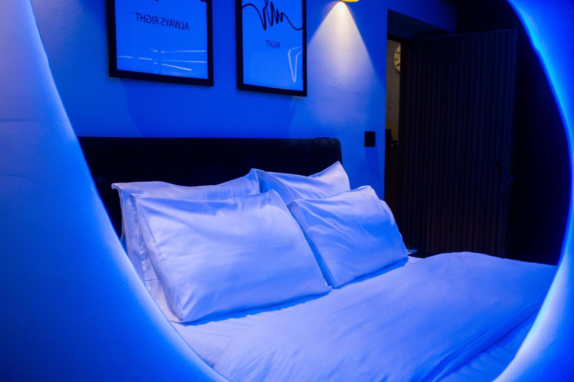 The Bubbles - Jacuzzi Hotel Tiranë Ngoại thất bức ảnh